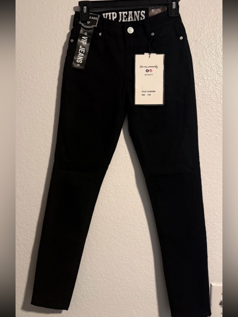V.I.P. Jeans Black Stretch Pants 1/25